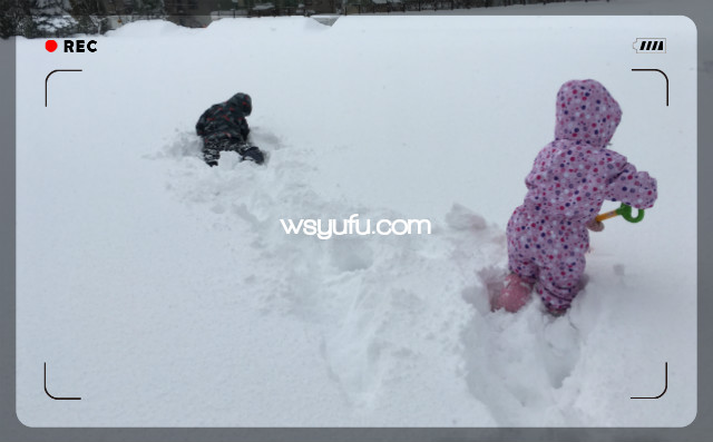 冬の札幌雪遊び雪だるまづくり